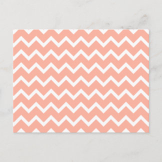 Carte Postale Corail et White Zig Zag Motif.