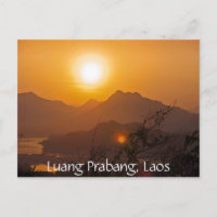Coucher de soleil montagneux au Laos