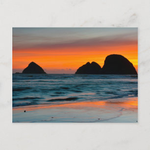 Carte Postale Coucher de soleil, piles de mer, Oceanside, Oregon