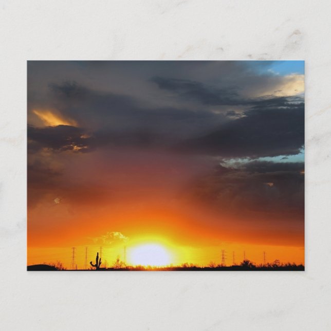 Carte Postale Coucher de soleil sous la tempête. (Devant)
