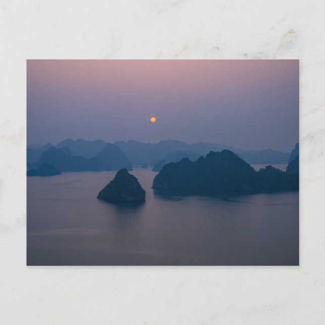 Carte Postale Coucher de soleil sur Halong Bay - Vietnam, Asie (Devant)