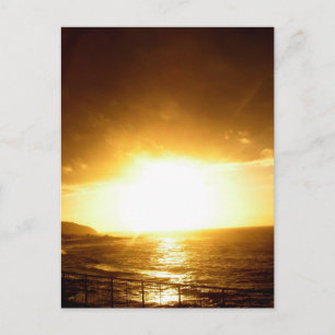 Carte Postale coucher de soleil sur la plage de sable
