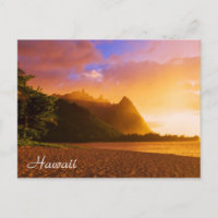 Coucher de soleil sur la plage dorée, Hawaï