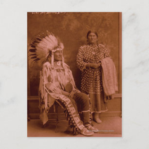 Carte Postale Coupe les oreilles et la femme de l'ours - Corbeau