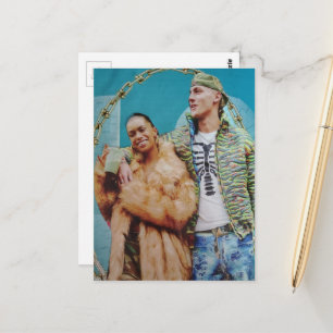 Carte Postale Couple dans le cadre or et bleu Collage