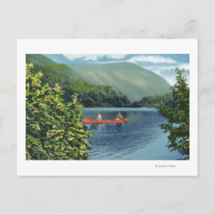 Carte Postale Couple en canoë sur un lac