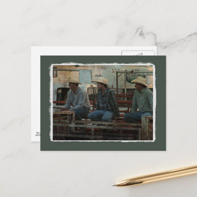 Carte Postale Cow-boys sur une clôture de rodéo Grunge (Devant/Arrière en situation)