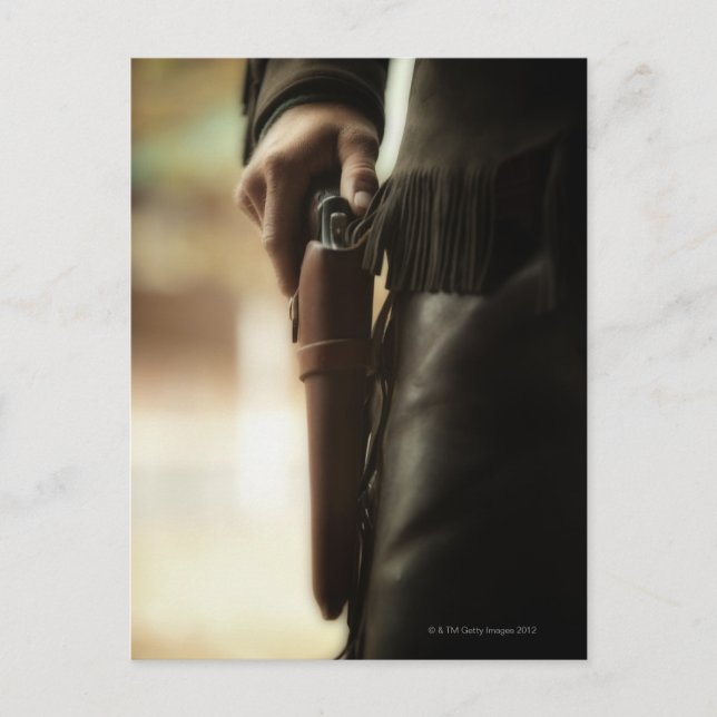 Carte Postale Cowboy avec pistolet dans holster (Devant)