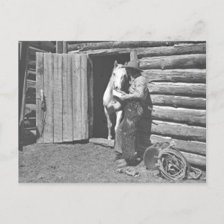 Carte Postale Cowboy lisant une lettre.