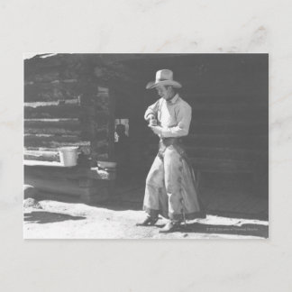 Carte Postale Cowboy mangeant d'une canette de beurre d'arachide