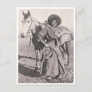 Carte Postale Cowgirl dans l'habitude de conduite des années 188