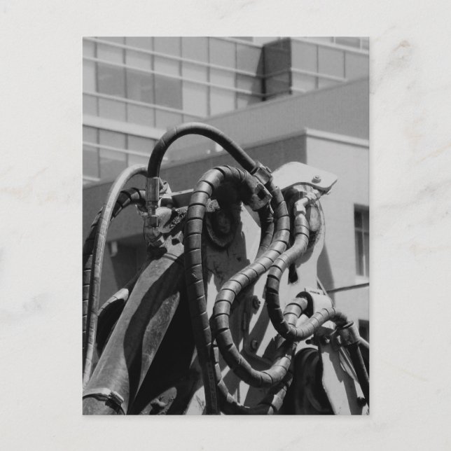 Carte Postale Créateur Robotique Ominous Machinerie noir et blan (Devant)