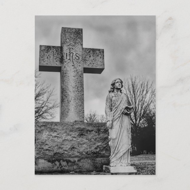Carte Postale Crucifix et ange en noir et blanc  (Devant)