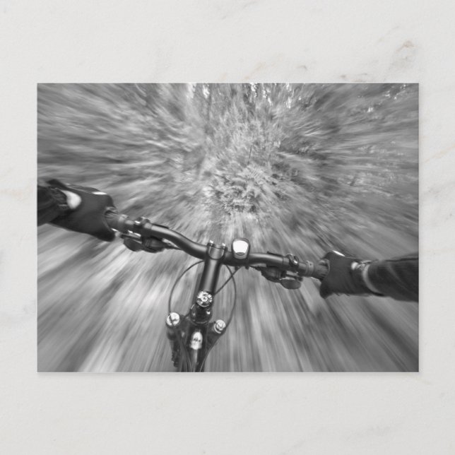 Carte Postale Cruising down a buff section of singletrack (Devant)