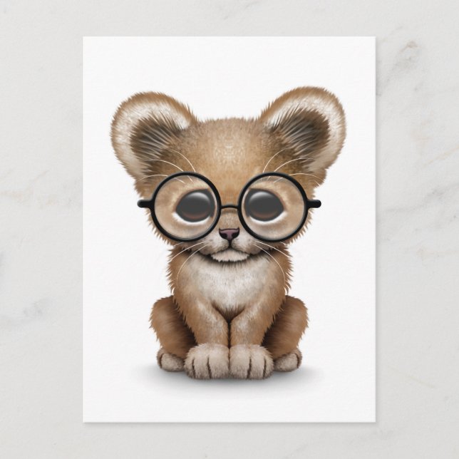 Carte Postale Cute Baby Lion Cub Portant des lunettes sur blanc (Devant)
