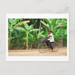 Carte Postale Cycliste dans la campagne vietnamienne, delta du M