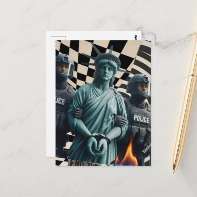 Carte Postale dame de la liberté en contestation arrêtée par la  (Devant/Arrière en situation)