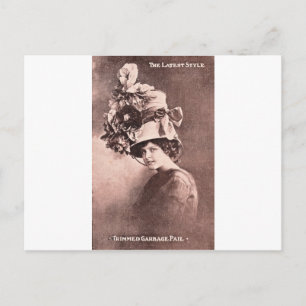 Carte Postale Dame des ordures, reine de mode