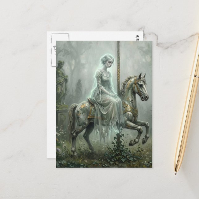 Carte Postale Dame fantôme sur un cheval de carrousel abandonné  (Devant/Arrière en situation)