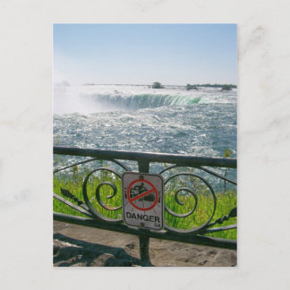 Carte Postale Danger?