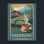 Carte Postale Darjeeling India Tea Travel Art Vintage<br><div class="desc">Design de déplacement vectoriel rétro Darjeeling. Darjeeling est une ville de l'état du Bengale Occidental en Inde, dans les contreforts de l'Himalaya. Il reste le terminus de la ligne de chemin de fer de l'Himalaya Darjeeling, à écartement étroit. Célèbre pour le thé noir distinctif cultivé dans les plantations qui parsèment...</div>