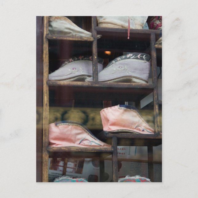 Carte postale de chaussures de femmes chinoises vi (Devant)