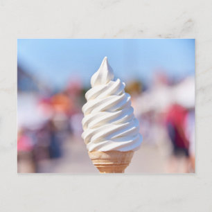 Carte postale de crème glacée au service souple