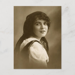 Carte postale de femme tzigane victorienne