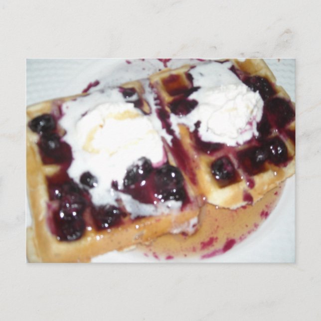 Carte postale de gaufres aux myrtilles avec crème  (Devant)