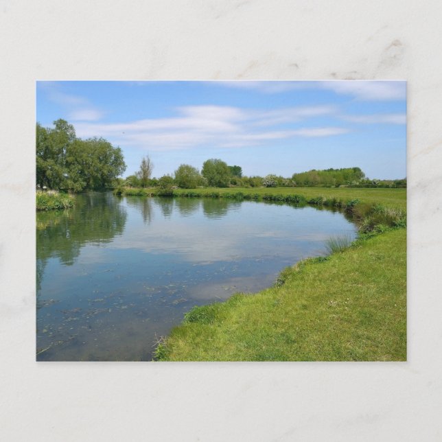 Carte postale de la rivière d'été rurale (Devant)