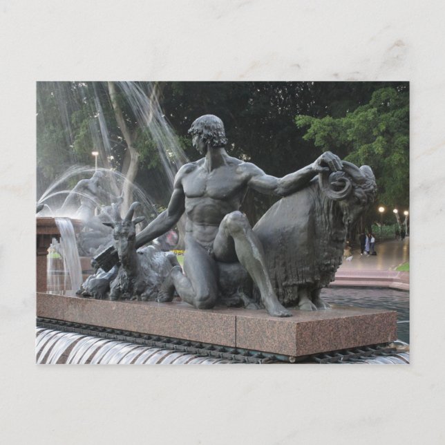 Carte postale de la statue de Pan dans le parc Hyd (Devant)