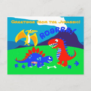 Carte Postale De mignons dinosaures debout sur une colline