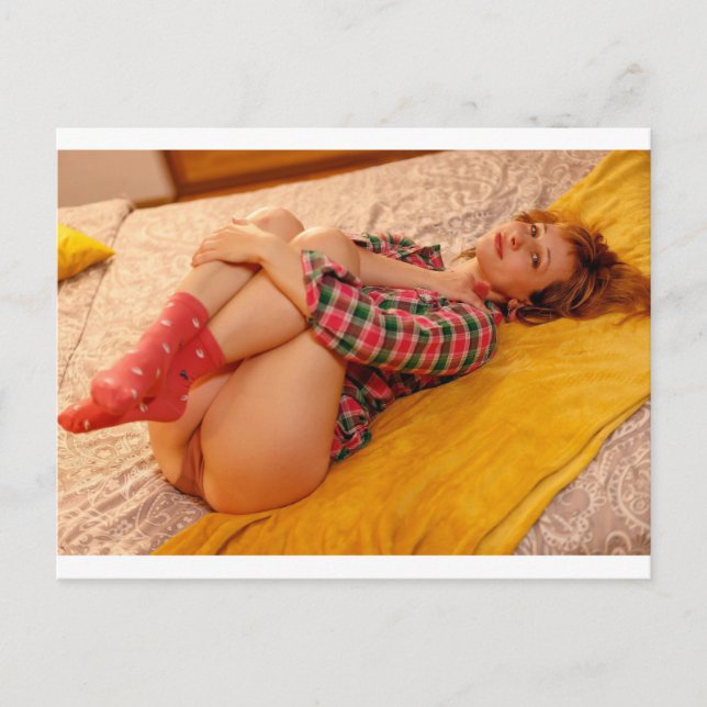 Carte postale de modèle de lingerie mignonne (Devant)