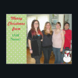 Carte postale de Noël avec Snowman<br><div class="desc">Ajoutez vos propres noms,  et une photo à cette jolie carte postale. C'est tellement facile de poster des cartes postales et d'ajouter votre touche personnelle en y mettant votre photo de famille préférée !</div>