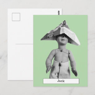 Carte postale de poupée au chapeau de papier cool