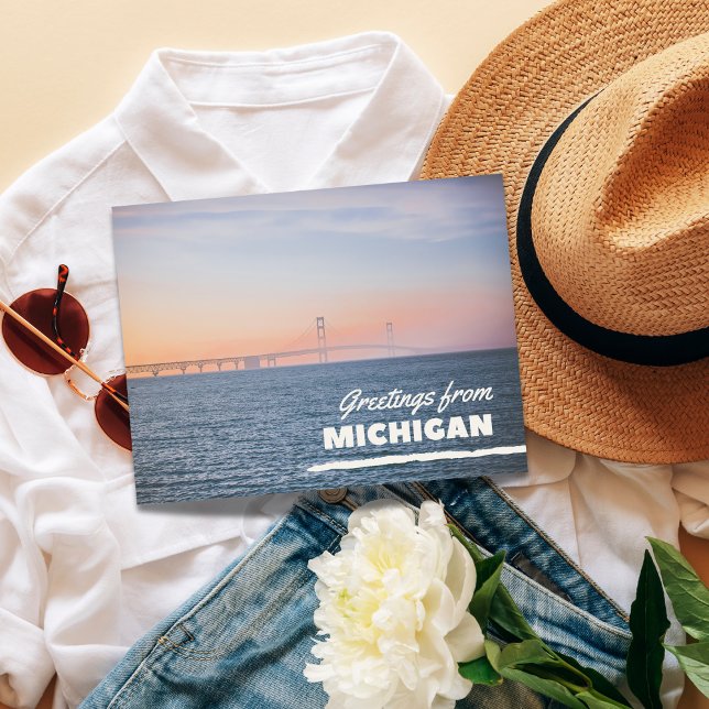 Carte postale de salutations du Michigan (Elevate your mail with Pure Michigan elegance.)