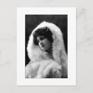 carte postale de style camée de dame victorienne