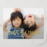 Carte postale de vacances à motif de câlin joyeux,