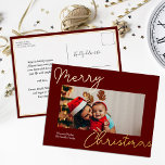 Carte Postale De Vacances En Aluminium Calligraphie or rouge Joyeux Noël Simple Photo<br><div class="desc">Red Gold Calligraphy Joyeux Noël Simple Photo Véritable Foil Carte postale Foil Holiday. Envoyez des voeux de vacances à vos proches avec cette carte de vacances moderne et festive. Tous les textes sont pré-arrangés pour que vous personnalisiez facilement et rapidement avec vos propres détails. Joyeuses fêtes !</div>