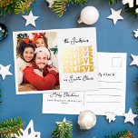 Carte Postale De Vacances En Aluminium Retro nous croyons en Père Noël Noël photo de fami<br><div class="desc">Envoyez cette carte postale de Noël rétro pour partager le bonheur,  l'amour,  une touche de joie festive,  et une ambiance vintage et joyeuse avec vos proches. Ajoutez une de vos photos de famille préférées pour la personnaliser et capturer la beauté de la saison.</div>