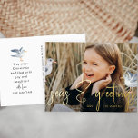 Carte Postale De Vacances En Aluminium Seas et salutations Beach Thème Photo<br><div class="desc">Carte de vacances photo "Mer et Salutations" mignonne avec un avant photo complet avec script "Mer et salutations" en papier d'aluminium,  et votre nom et année. Deux mouettes chaudes encadrent votre photo. Le dos comprend un doux message de Noël avec l'adresse de retour!</div>
