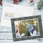 Carte Postale De Vacances En Aluminium Snowflakes Gold de Noël Élégant gris d'hiver<br><div class="desc">Ce design comprend la photo de Noël or gris hiver, fabuleux flocon de neige élégant, simple et minimaliste script élégant, avec joli design hivernal de Noël, script élégant lettré à la main, joyeux typographie de Noël tendance, un Noël de luxe traditionnel mémorable, élégant flocon de neige en feuille d'or, 1...</div>