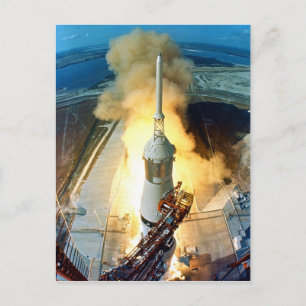 Carte Postale Décollage du véhicule spatial Saturn V d'Apollo 11