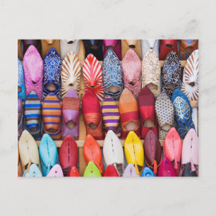 Carte Postale Des chaussures dans un magasin dans les souks