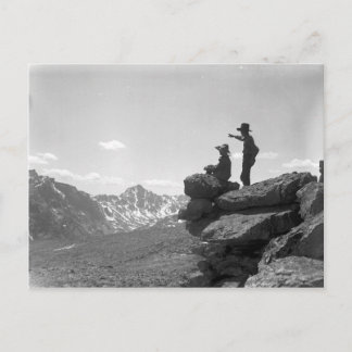 Carte Postale Des cowboys sur une crête