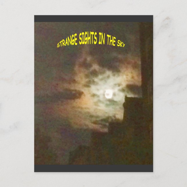 Carte Postale Des points de vue étranges dans le ciel (Devant)