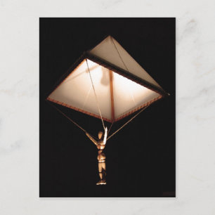 Carte Postale Description Léonard de Vinci dessine un parachute