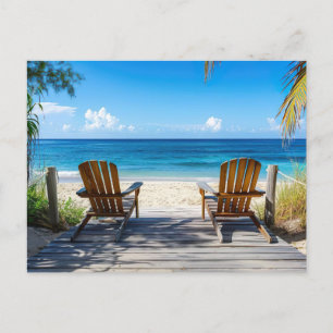 Carte Postale Deux chaises de plage sur le pont en bois sur la m