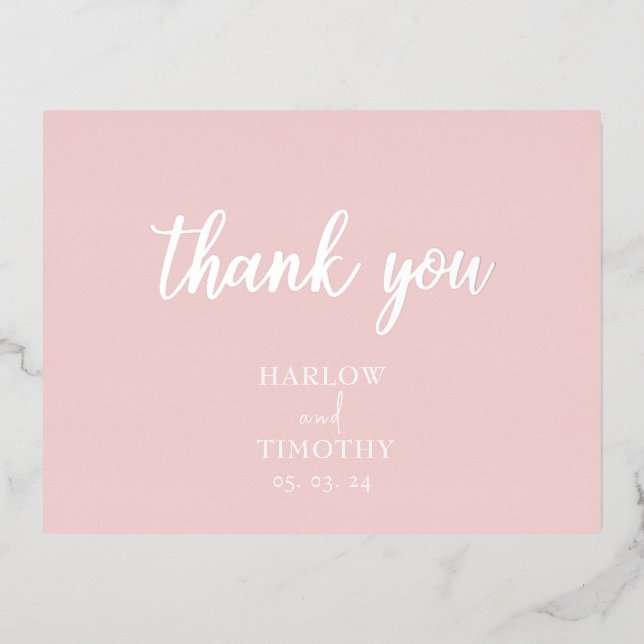 Carte Postale D'invitation À Feuilles D'aluminium Élégante calligraphie Monogramme Mariage rose (Recto)