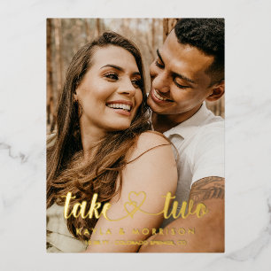 Carte Postale D'invitation À Feuilles D'aluminium Les Coeurs Interjumelés Prennent Deux Or Mariages